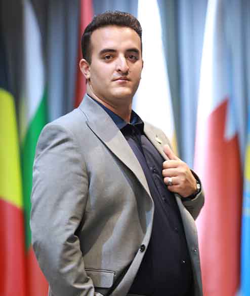 مهندس محمد حسن پرویزیان مدیر بازرگانی به چلیک متین فعال در زمینه تولید بشکه فلزی